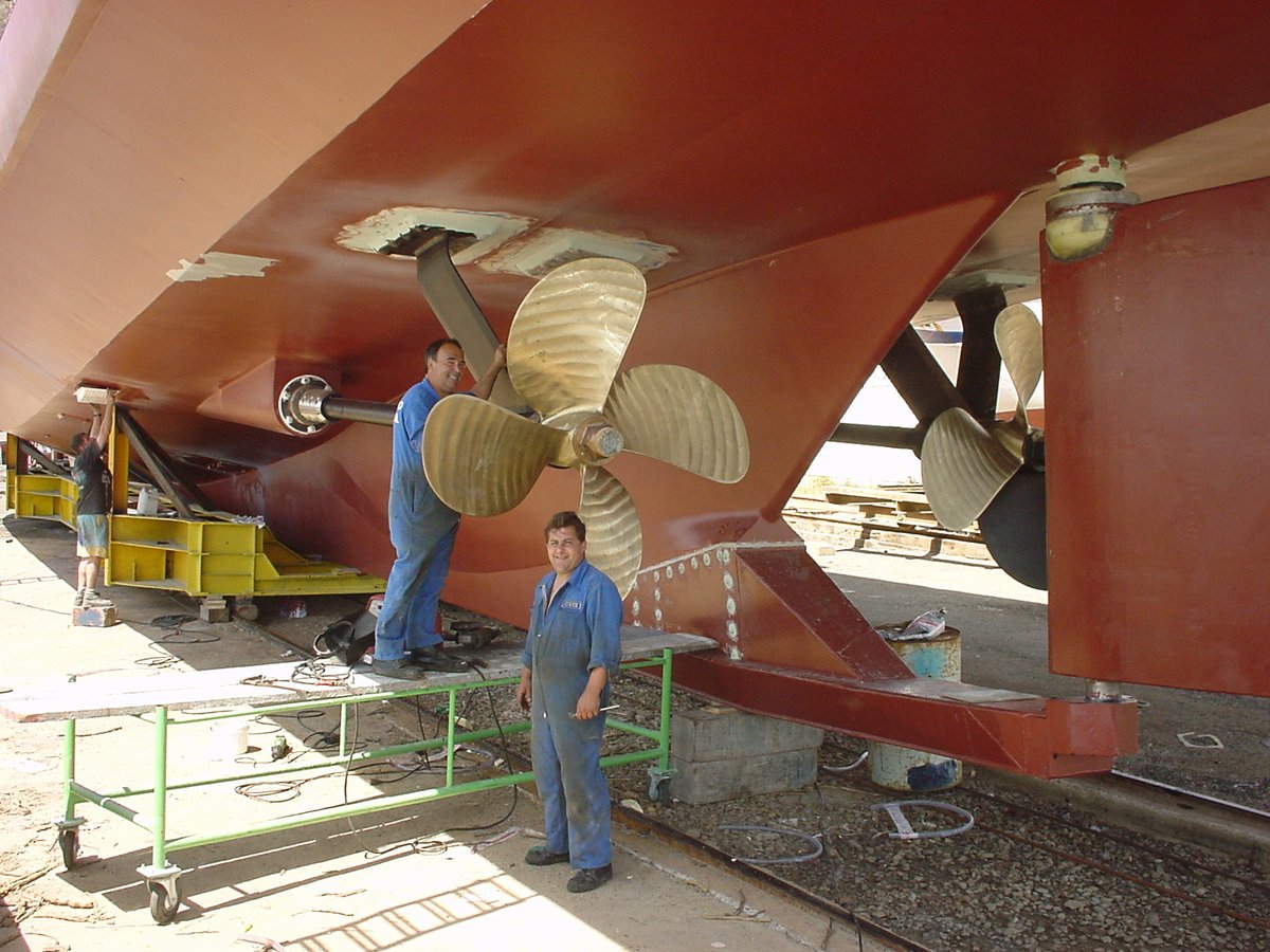 Imagen de Capitol 8 - 2002