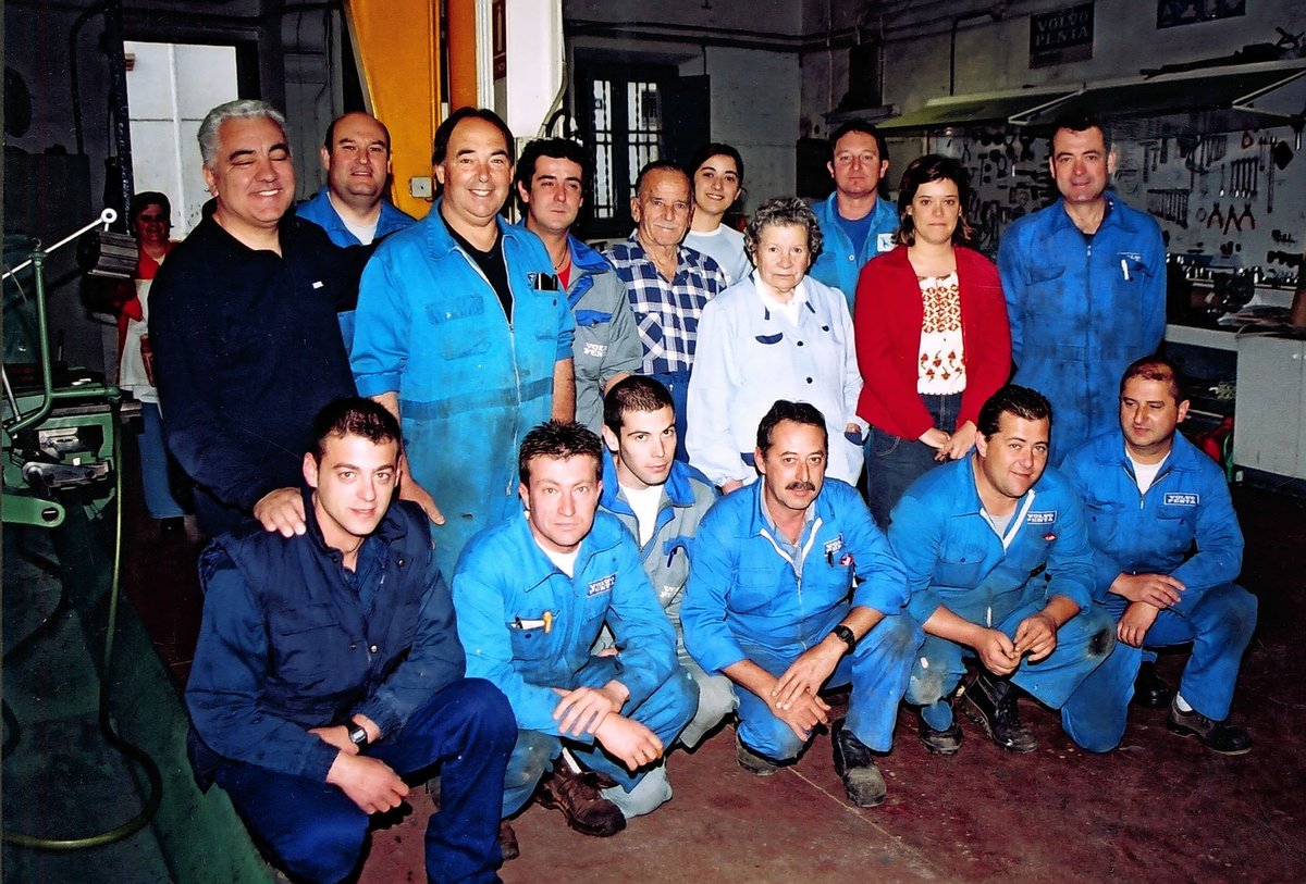 Imagen de Capitol 8 - 2004