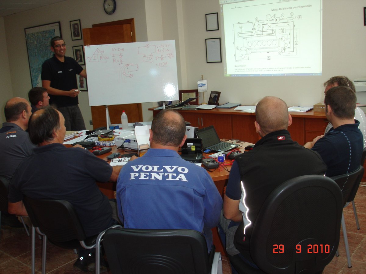 Imagen de Capitol 9 - 2010